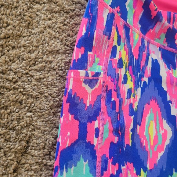 Lilly Pulitzer Luxletic Weekender Crop Legging Luminescent Ikat Size S - Picture 5 of 5